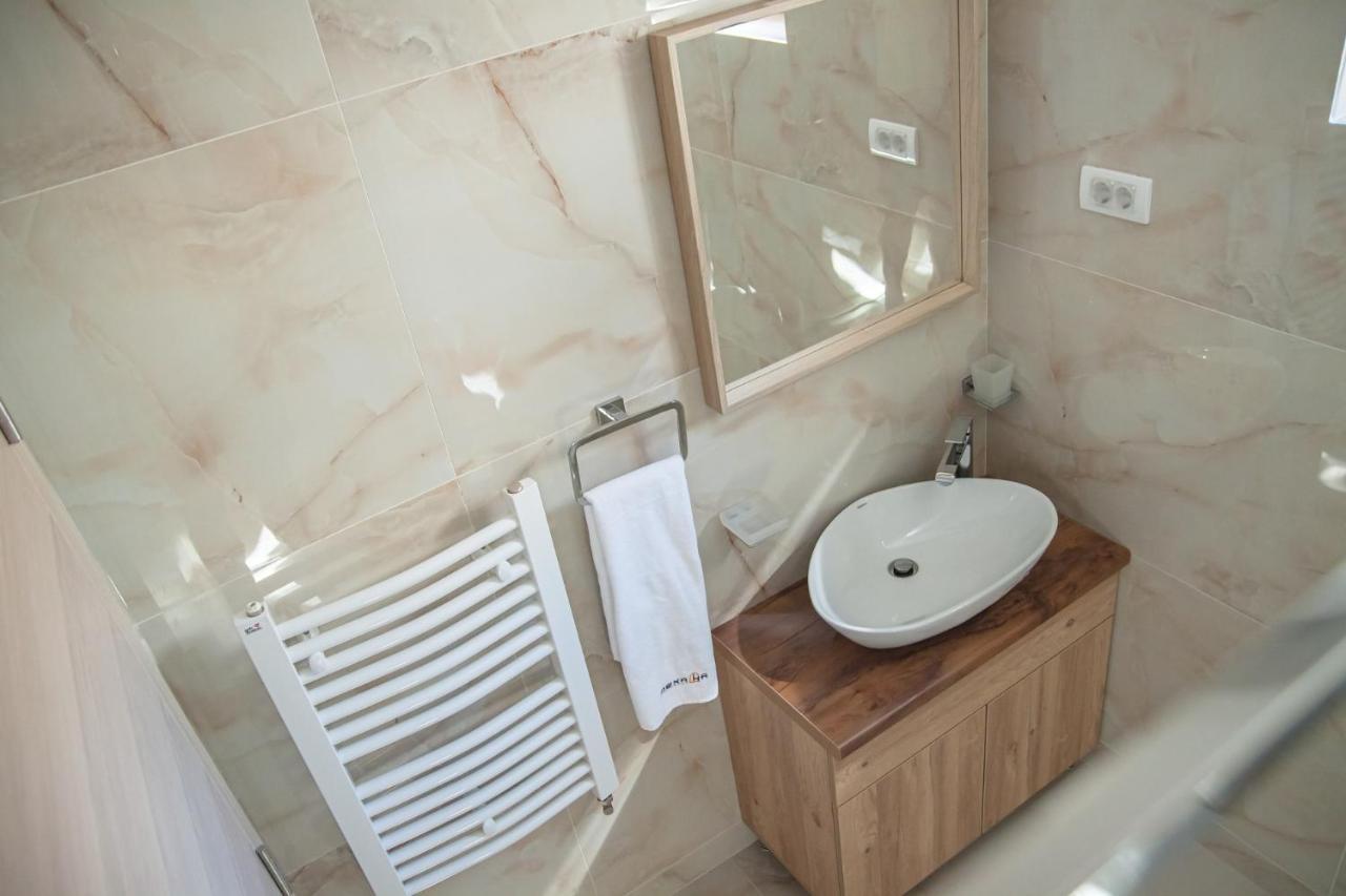 Mehana Apartmani ليسكوفاك المظهر الخارجي الصورة